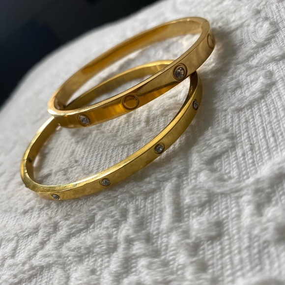 Bracelets - Picture 5 of 5